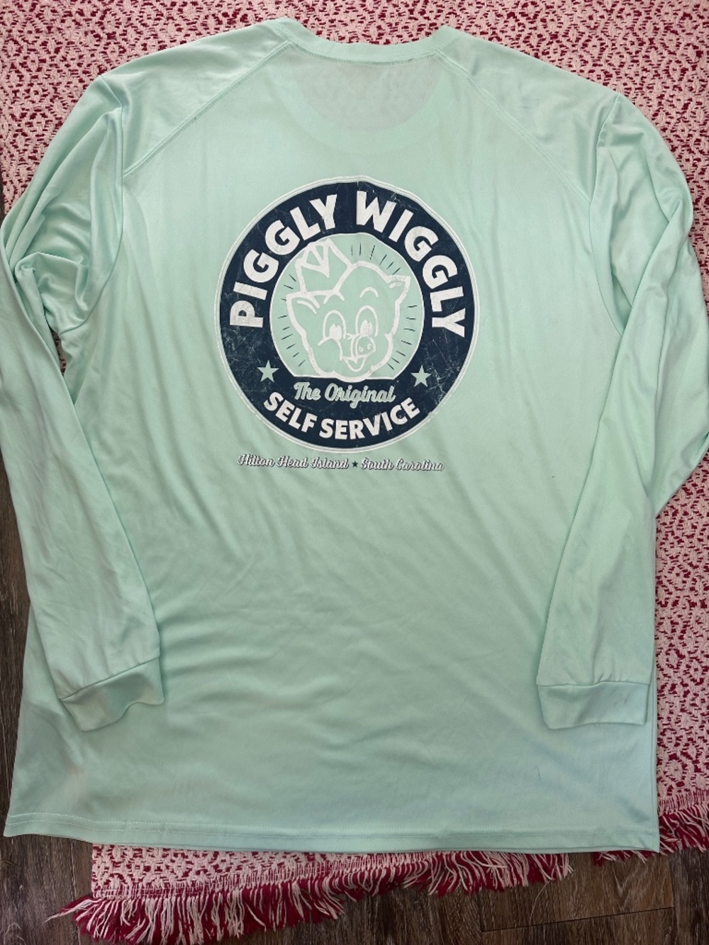 Piggly Wiggly UPF 50+ Performance Fishing Shirt  Excellent condition! Fun and ha